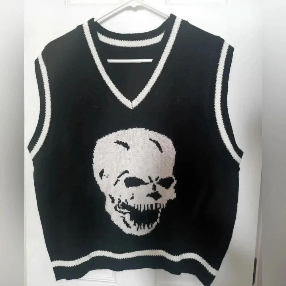 Women’s Skull Vest L - Picture 3 of 4